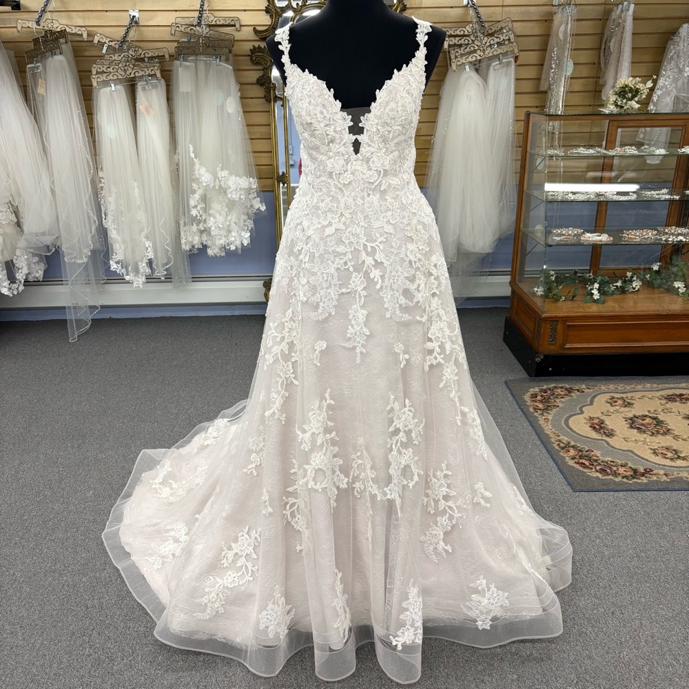Maggie Sottero “Courtney” Wedding Dress
